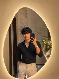 Mirror Selfie Ai Photo Editing Prompt